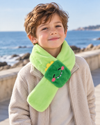 Tour de cou chauffants USB à motif animaux pour enfants — porté en situation