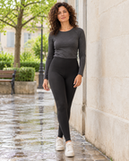 Pantalon chauffant pour femme avec batterie — porté en situation
