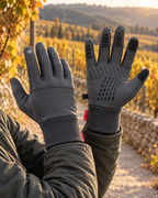 Gants d’hiver chauffant pour hommes — porté en situation