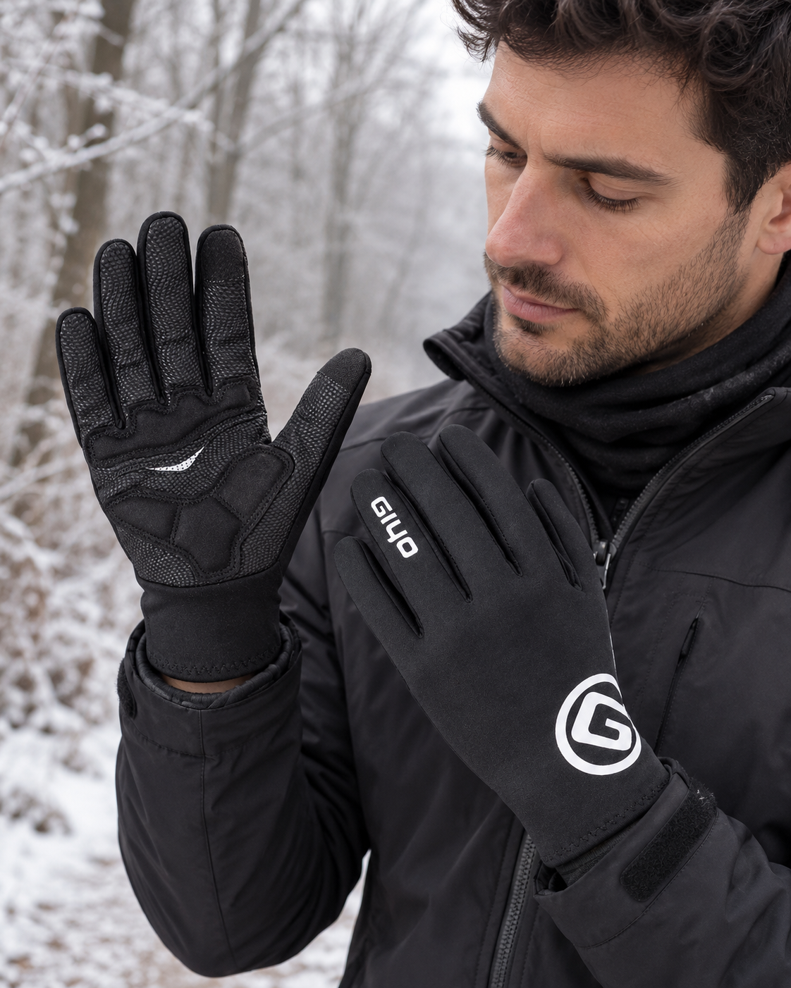 Gants chauds de cyclisme en polaire renforcés — porté en situation